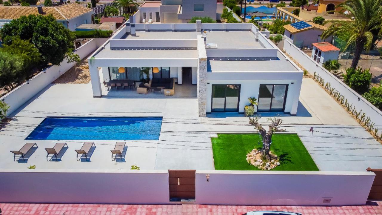 Villa Mi Luna Торрев'єха Екстер'єр фото