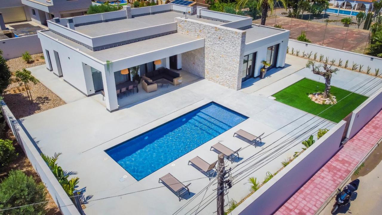 Villa Mi Luna Торрев'єха Екстер'єр фото